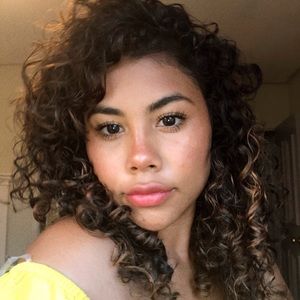 Meet your Posher, Daniela